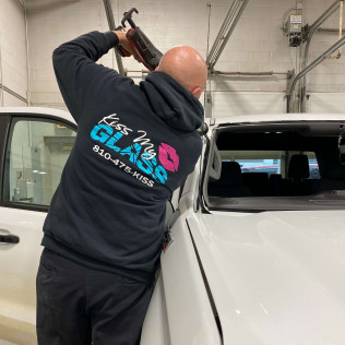 Mobile Windshield Repair | Flint & Chesterfield Township, MI | Kiss My